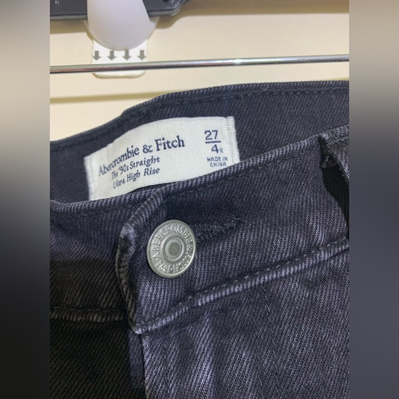 Abercrombie & Fitch the 90’s straight ultra high Rise size 27/4R - Picture 13 of 16